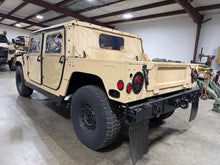 Load image into Gallery viewer, 2003 M1097A2 Humvee lot 1270 — photo 4