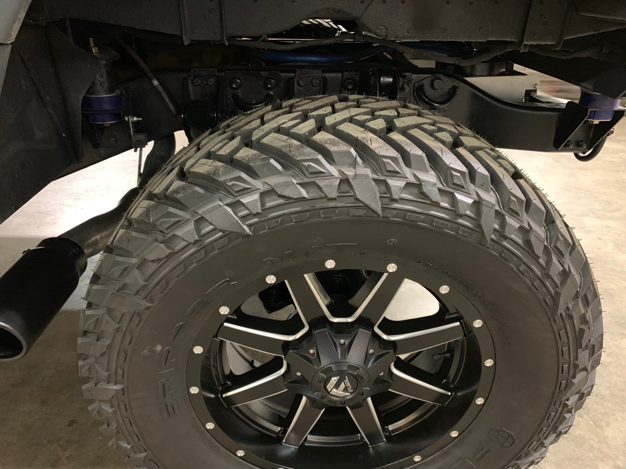 SOLD 1990 M998 Humvee NEW 6.3L 383 BluePrint Gas Engine Slantback 4-Sp ...